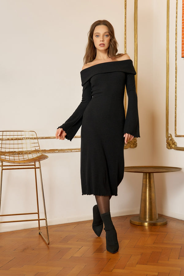 Midi dress with shoulder neckline in Fireplace knit